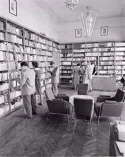 Fauteuils Vintage En Cuir Bordeaux De Style Bauhaus Par József Peresztegi, Hongrie 1950, -Chairly Shop 079657b6 21c6 4253 801b 919758dc2faf