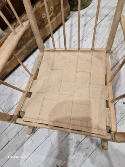 Wooden Rocking Chair -Chairly Shop 0c0f5a6b f409 4679 96a8 5ed555a13988