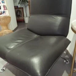 Leather Chair -Chairly Shop 0cd870ce 5ed0 430e 9294 dc42157e0159