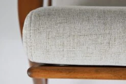 Fauteuil Scandinave Restauré Avec Repose-pieds, Icône Des Années 60, Tissu Marron, Teck -Chairly Shop 0e8e2985 e6dd 4b22 9a63 e0f190df6181