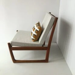 Gray Fireside Chair Peter Hvidt And Orla Mølgaard-Nielsen -Chairly Shop 0fae9cf4 3974 4e00 9eb7 8f5924dbb156