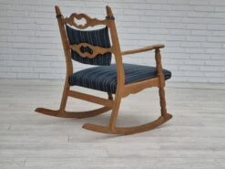 1970s, Danish Design, Oak Wood Rocking Chair With Footstool, Furniture Wool, Original Condition. -Chairly Shop 11036c50 c9e8 4472 9cec 1faae83dec28