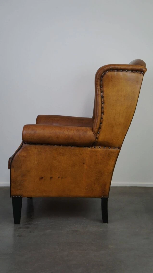 Large Sheepskin Leather Wingback Armchair In Good Condition, English Style 8 Large Sheepskin Leather Wingback Armchair In Good Condition, English Style - Image 6