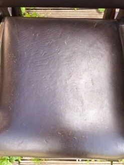 Colonial Style Club Chair -Chairly Shop 170683a0 5bb4 4772 86f3 78ed9b833428