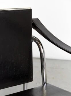 Le Corbusier LC1 "Basculant" Chair For Cassina -Chairly Shop 186feb14 a182 4bdc a188 96f68dab4c16