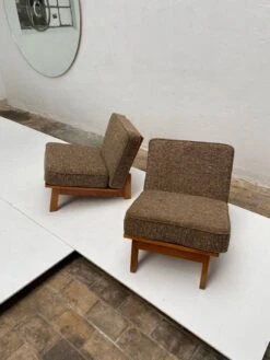 Ensemble De Deux Fauteuils Sans Accoudoirs Des Années 50 En Chêne Massif -Chairly Shop 1a2d61e0 42e0 4a7f 8aed c4c3948c9220