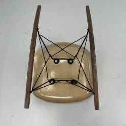 Eames Herman Miller 1950s RAR Rocking Chair In Light Tan -Chairly Shop 1a880aec 4fb7 4919 a616 ac3d68b1eb20