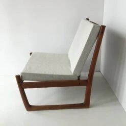 Gray Fireside Chair Peter Hvidt And Orla Mølgaard-Nielsen -Chairly Shop 227cec58 a4af 4874 b27b 87542f9323f0