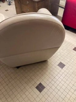 2 Club Chairs -Chairly Shop 244bbf1f 28f7 49fd 8fd2 6a3f64863bb5