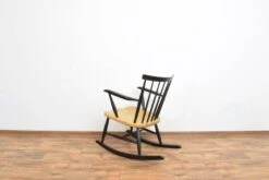 Fauteuil à Bascule Suédois Du Milieu Du Siècle, Années 1960. -Chairly Shop 27523e40 3718 4918 a380 5507df02b849