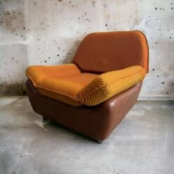 Single Seat / Club Armchair / Vintage Armchair From The 70s -Chairly Shop 2dce64a3 d790 4c84 aca9 7e259039cbf4