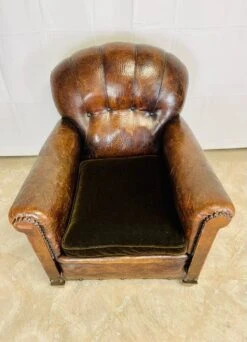 Leather Club Chair -Chairly Shop 2ef5fd79 7905 4f15 a2b5 bd5cb50a233a