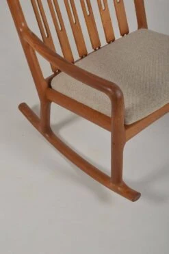 Danish Rocking Chair Designed By Hans Olsen For Juul Kristensen, 1960s 20 Danish Rocking Chair Designed By Hans Olsen For Juul Kristensen, 1960s -Chairly Shop 2fa5fefc a104 48e7 829c 0f8fca9eb3f0