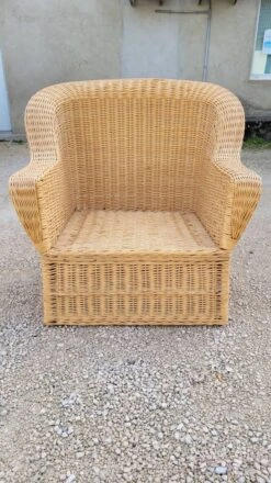 Vintage Wicker Rattan Armchair 1950s Colonial Style -Chairly Shop 379bbaba 5e49 4fb3 8a53 1128813156c3