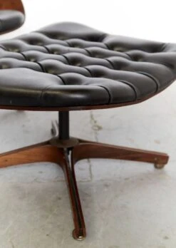 George Mulhauser Lounge Chair & Ottomane "Mr.Chair II" For Plycraft -Chairly Shop 3aa42915 3900 42cc 8c0d 376ac00b0973