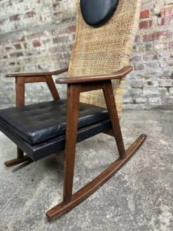 PJ Muntendam Rocking Chair In Teak And Rattan Vintage 1950 -Chairly Shop 3bf97d2c 2bc7 4048 bd67 473eb28543ae