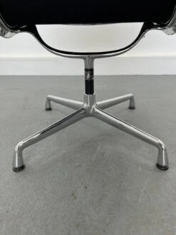 EA 208 Office Chair By Charles & Ray Eames For Vitra -Chairly Shop 3e7f34f0 4611 4dca b08b b20c6c9d3ae5