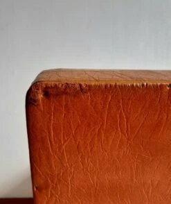 Pair Of Vintage Fawn Leatherette Chairs From 1960 -Chairly Shop 40d99c43 ae2b 42b0 8c19 2d77f88121a3