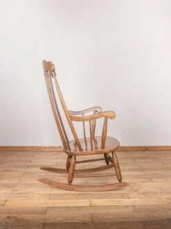 60's Rocking Chair -Chairly Shop 45aaa475 69e2 4c5d 961b 2aa9cb30ddb0