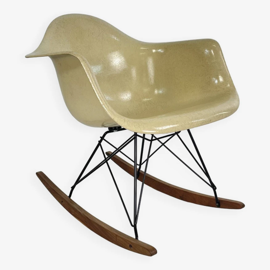 Eames Herman Miller 1950s RAR Rocking Chair In Parchment 3 Eames Herman Miller 1950s RAR Rocking Chair In Parchment