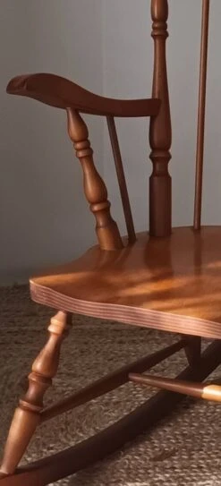 Vintage Turned Wooden Rocking Chair -Chairly Shop 45da06e9 1556 489d 9b43 0c6f4a528a45