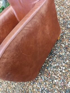 Pair Of Leather Club Chairs 35 Pair Of Leather Club Chairs -Chairly Shop 49551388 50b6 4cbc b54e c159bb22ae1d