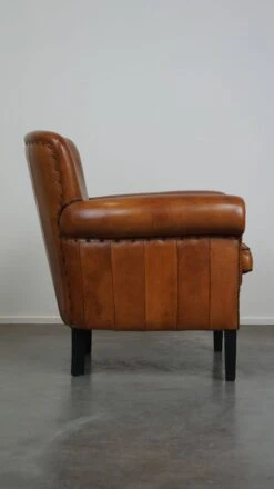 Sheepskin Leather Armchair With A Luxurious Appearance