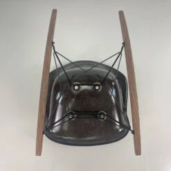 Eames Herman Miller 1950s RAR Rocking Chair In Brown -Chairly Shop 4e29fc99 d69a 483e 9c68 1fd0f33fdd11