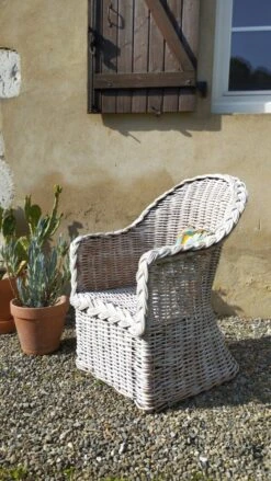 White Rattan Armchair -Chairly Shop 50710e15 433c 4f3e 8e57 45da5f3e67ea