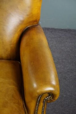 Large Cowhide Armchair On Wheels -Chairly Shop 5385f813 db8a 4198 a8b5 db33ea2dd1be