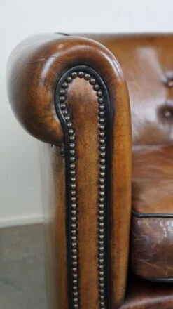 Great Padded Sheepskin Club Chair With An Incredibly Beautiful Appearance -Chairly Shop 541fbe20 811d 4938 8e6b 5fb0bebc058f