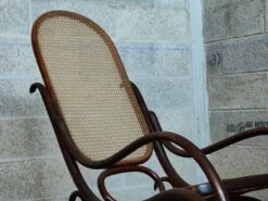 Rocking Chair 1970 -Chairly Shop 5a925fbf 13e9 4ba9 9224 f80d10f6d366