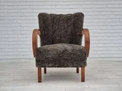 1950s, Danish Design, Reupholstered Armchair, Genuine Sheepskin "Wellington". 23 1950s, Danish Design, Reupholstered Armchair, Genuine Sheepskin "Wellington". -Chairly Shop 5ab3f460 a763 4947 b6d7 9816e0da7985