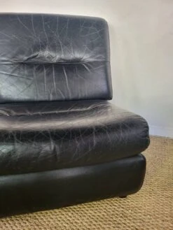 Black Armchairs From The 80s -Chairly Shop 5ac69ebe 281b 4e53 be00 729a2b75a382