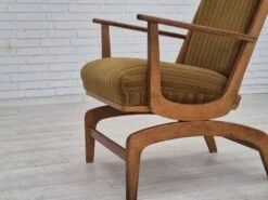 1960s, Danish Design, Oak Wood Rocking Chair With Footstool, Furniture Wool, Original Condition. -Chairly Shop 5b183093 e0c6 4a7d 9ef8 2038b991f19a