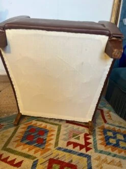 Vintage Club Chair In Faux Leather -Chairly Shop 5bb7fa6e 1f79 4790 97d1 057770d0bd59