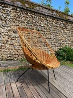 Vintage Rattan Armchair 50-60 Feet Black Metal -Chairly Shop 5d1da465 c2ee 48b5 88bf 56fe32704ad9