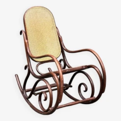 Vintage Bentwood Rocking Chair -Chairly Shop 653d8672 a742 4d61 b67e 1f8d1d151e26