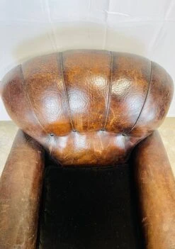 Leather Club Chair -Chairly Shop 655e691e 8477 4117 b312 79fa36a84904