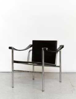 Le Corbusier LC1 "Basculant" Chair For Cassina -Chairly Shop 694635c2 c226 427e a16f d82b2f9e4092