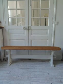 Bench, End Of Vintage Bed, Pearl Gray Patinated Base, Wooden Seat. -Chairly Shop 7039359a 163f 44e4 bb8f 2f107eb5968f