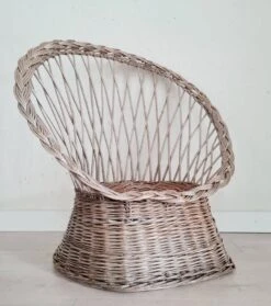 Antique Armchair In Gray Woven Wicker -Chairly Shop 714e96be 1c0c 4b3a 815b fe6e229e95cf