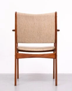 Very Nice Curved Armchair , Design By Johannes Andersen -Chairly Shop 72febd02 8eac 4ae5 8d83 d6e463f30204