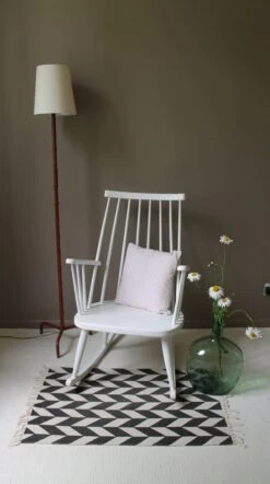 Vintage Swedish 'Rocking -Chair' -Chairly Shop 75e4cc8b 4775 4ca4 af62 0c64963c533f