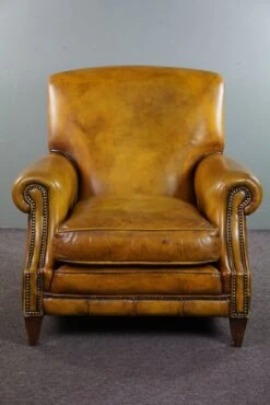 Large Cowhide Armchair On Wheels -Chairly Shop 7bb9d734 13ce 44a2 aee3 1d4f300c04f9