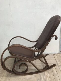 Old Wooden Rocking Chair -Chairly Shop 7c76f3f5 3c19 4fdb 9313 9341b93aebfd