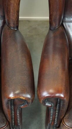 Set Of Two In Very Good Condition Dark Sheepskin Leather Wingback Armchairs 19 Set Of Two In Very Good Condition Dark Sheepskin Leather Wingback Armchairs -Chairly Shop 7df10bf2 ad90 42a2 ad08 e3a0a9708442