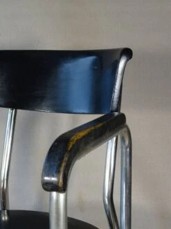 Thonet Bauhaus Cantilever Armchair, Designer Emile Guillot - 1935 - -Chairly Shop 819a948e 3c38 45e2 a670 f3b4a6865d80