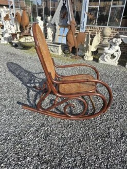Old Bamboo Rocking Chair -Chairly Shop 84ca636f b930 46b9 a711 54ba3a41084e