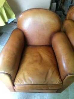 2 Leather Club Armchairs -Chairly Shop 8550d0b7 51e3 4d3e 863c c69e11798f6e